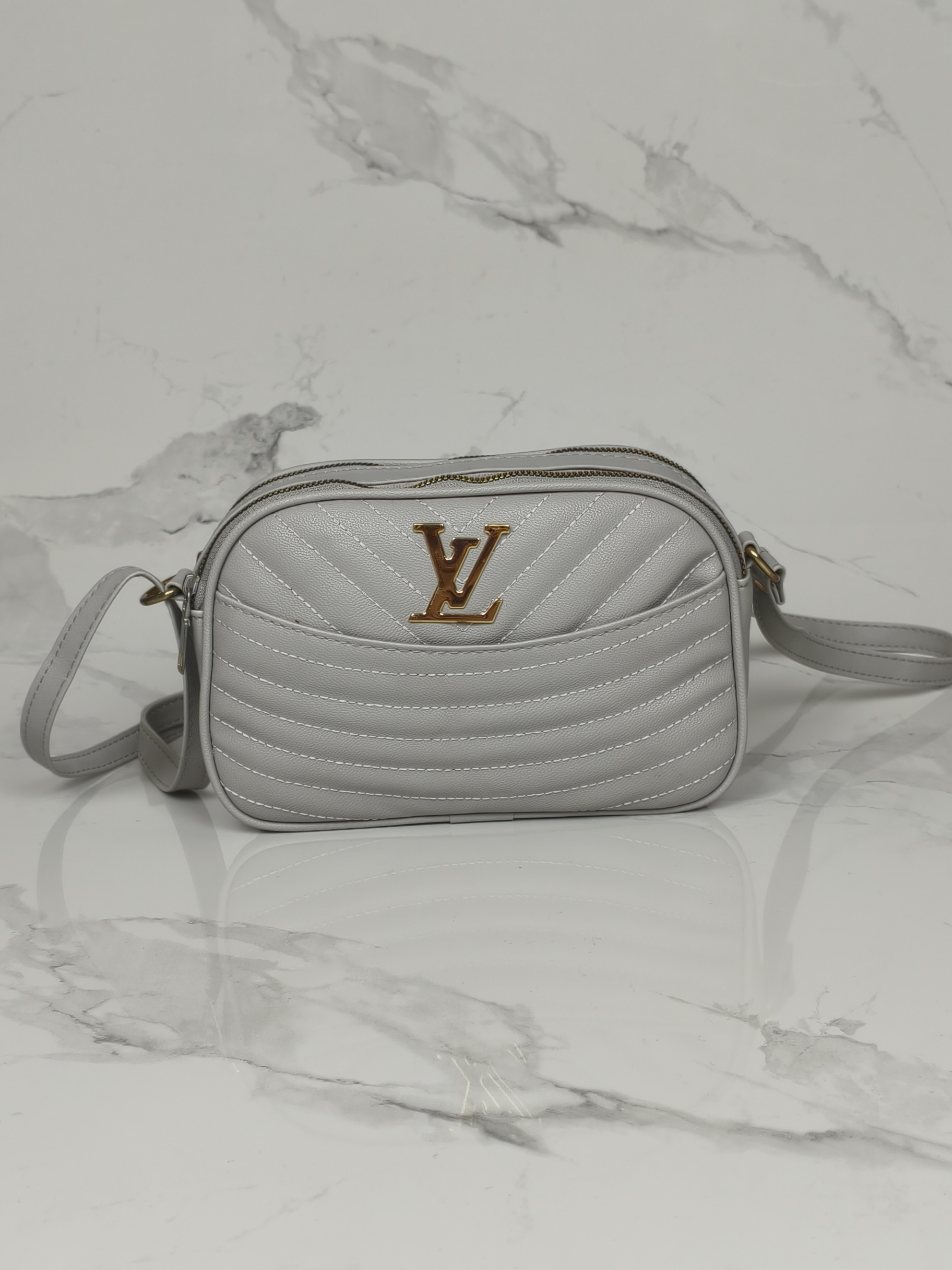 کیف دوشی مدل ال وی